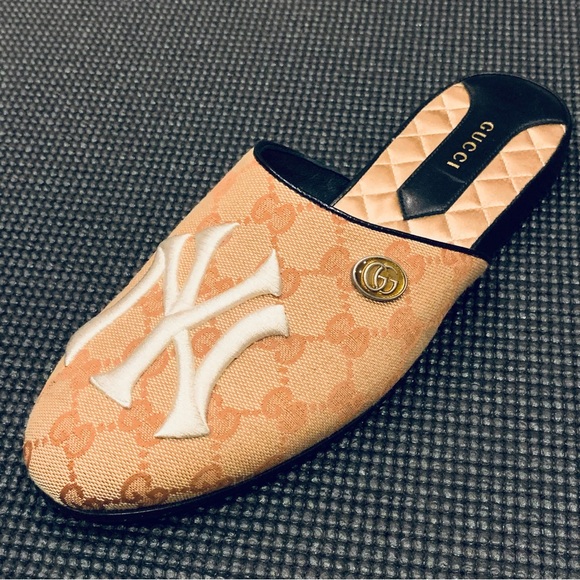 SINGLE SHOE Gucci Supreme NY Yankees GG Embroidered Canvas Mule 38 - Picture 2 of 10